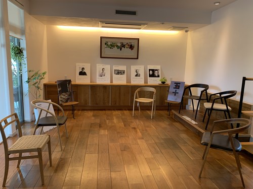 「宮崎椅子製作所50周年記念椅子展」