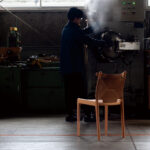 『宮崎椅子製作所・30脚以上の無垢の椅子に座れる椅子展』